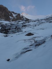 ore 6, inizia la lunga risalita del vallone