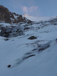ore 6, inizia la lunga risalita del vallone