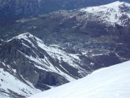 Vista sull'ameno villaggio del Sestriere, dalla cima