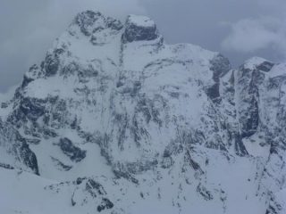 il viso sempre più bianco