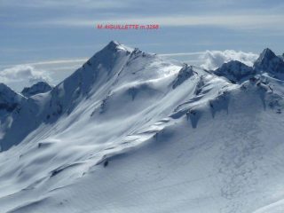 M.Aiguillette al centro