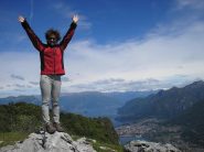 purtroppo in una precedente ascensione un fulmine  ha destabilizzato per sempre i suoi capelli
