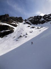 il pendio canale per l'intaglio di quota 2690