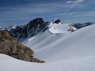 saledo all'antecima , vista sul Colle Panieris e il Monte Peiron