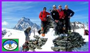 Il gruppetto Evergreen in vetta