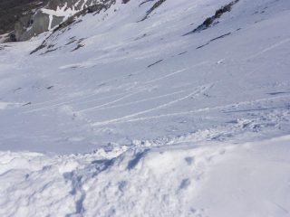 il pendio-canale che porta al colle