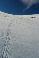 Neve parte alta molto dura