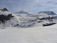 la punta violetta vicino alla costa di mentà