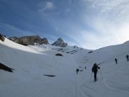 il vallone di salita, sullo sfondo il Pic d'Asti
