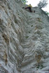 roccia particolare, questo è un 6a in diedro/camino