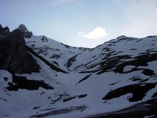 A sinistra la Sella a destra la Rossette