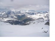 Il ghiacciaio del Mulinet e al fondo Bonneval dal punto culminante..