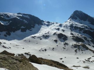 Di fronte il pendio da risalire per raggiungere la Ghiliè
