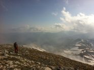 La cresta che conduce alla croce del Mongioie