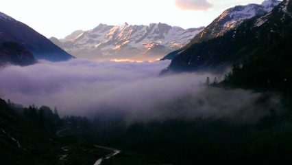 Nebbie mattutine in valle Orco