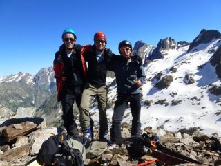 in cima