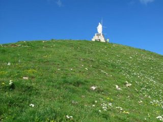 La cima del Frontè e la Dolce Madonnina