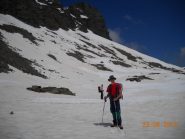 pianoro dei laghetti,in fondo la base del canale