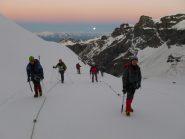 asonnati sul ghiacciaio di Verra