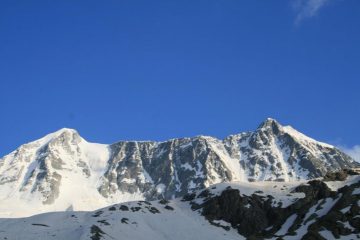 a destra della Presanella La vermiglio con al centro la via steinkotter-maffei