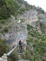 il divertente ponte tibetano
