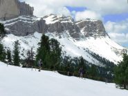discesa a malga Casnago, sullo sfondo la Seceda