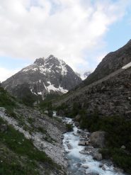 05 - ci si addentra nella lunga e stretta valle