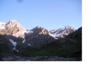 Al centro tra la P.Costan a dx e la P.del Fort a sx,la P.Avril..all'alba.