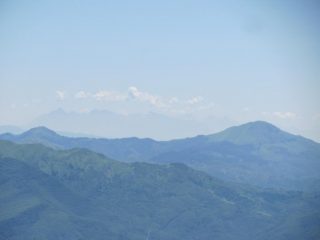 Vista verso Alpi Apuane e M. Gottero