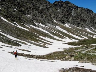 Verso le ultime lingue di neve
