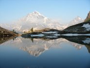 Riflesso del M.Leone nel Lago Bianco