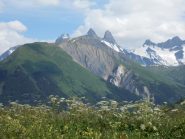 les Aiguilles d'Arves scendendo in val d'Arvan