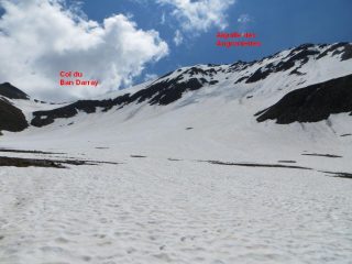 la bellissima discesa per il pendio-conca dall'l'Angroniettes ovest