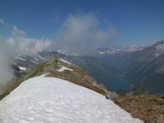 Salendo al colle della Terra