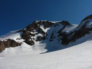 Primo tratto: curva stretta sopra alcuni seracchi