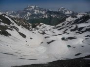 il vallone di discesa con i laghi in fondo a sinistra