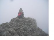 L'ometto di vetta..e attorno solo nebbia..