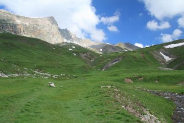 vallone che porta verso il Colle Autaret