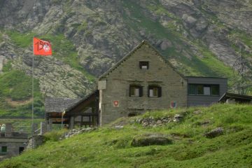 Capanna Basòdino : anche il CAS festeggia i 150