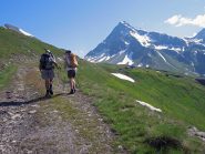 verso l'alpeggio superiore