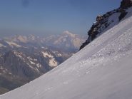 sullo sfondo il monte bianco