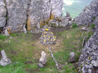 Ometto segnavia artistico