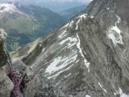 scendendo la cresta N si osserva la Pointe de Tsalion con la neve