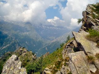 colle bardoney nella nebbia
