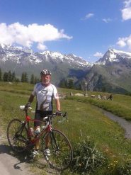 Plan Debat con lo sfondo del M.Gelè