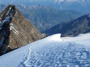 il tratto innevato per salire al Hobarghorn e il Dirruhorn sullo sfondo