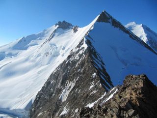 Uno sguardo alla cresta di salita al Hobarghorn