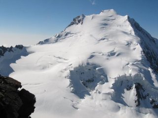 Il Dom con la traccia (normale e sulla cresta est)