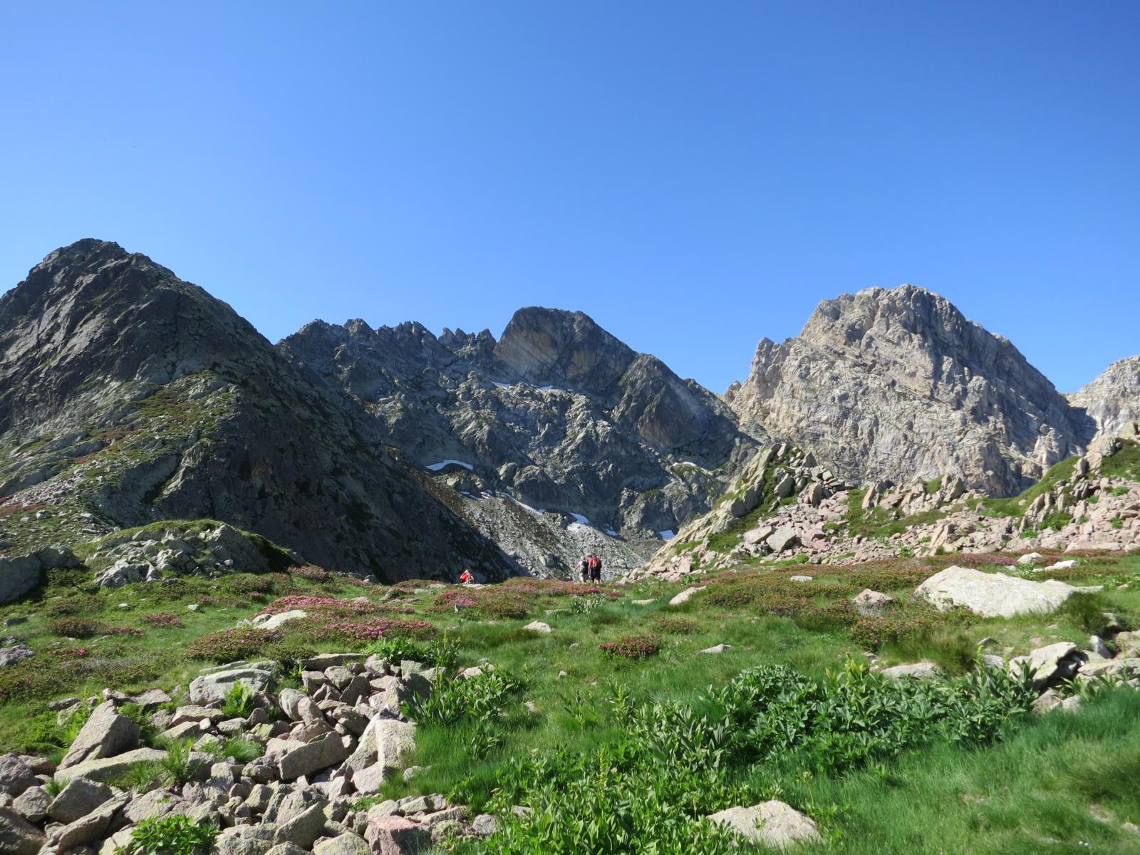 siamo a Porta Marguareis, dietro c'è Punta Emma