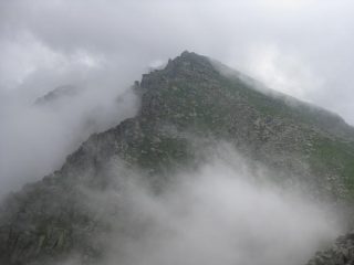 La nebbia nasconde il panorama